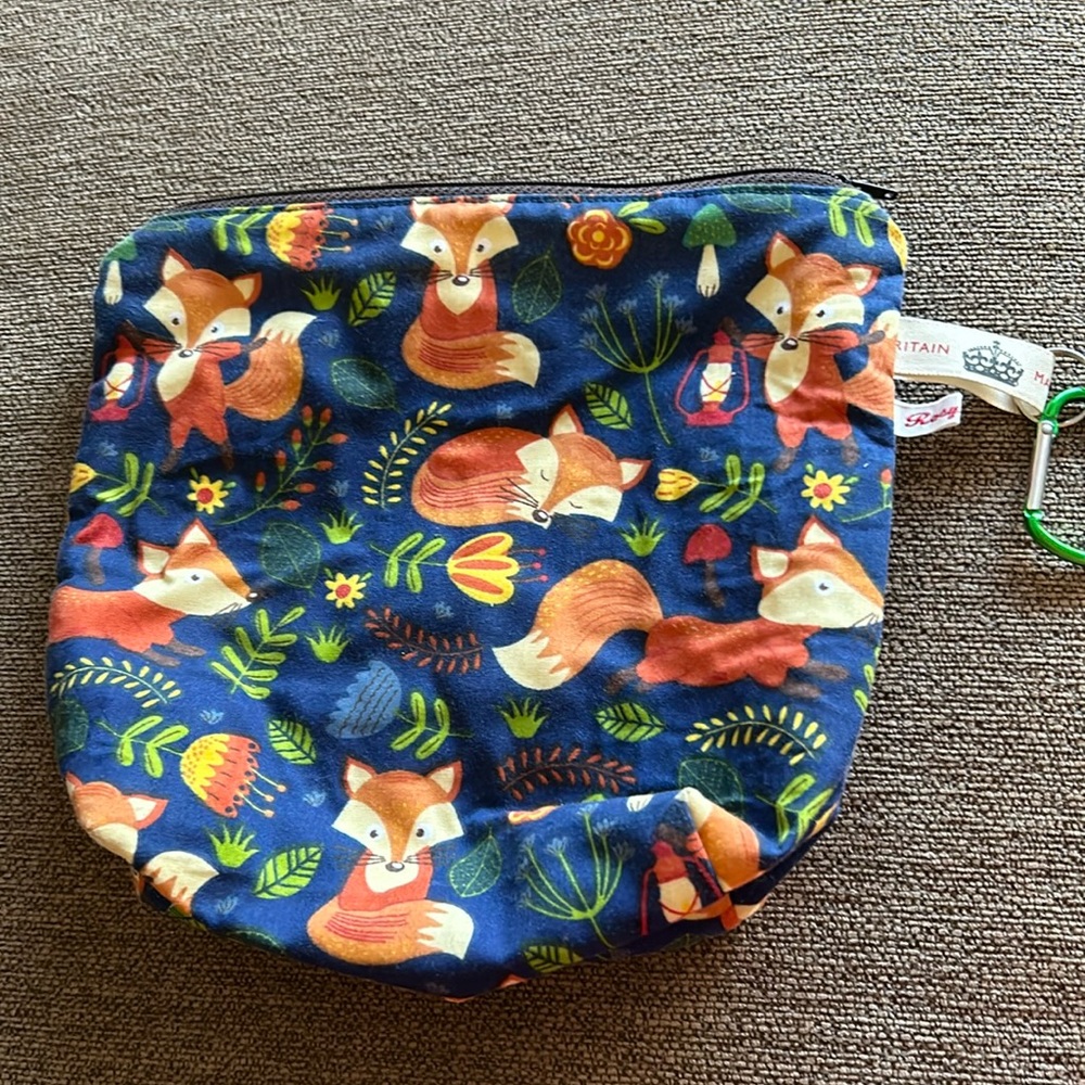 Rosy Retro Small Knitting Bag with Caribiner - fox Pattern